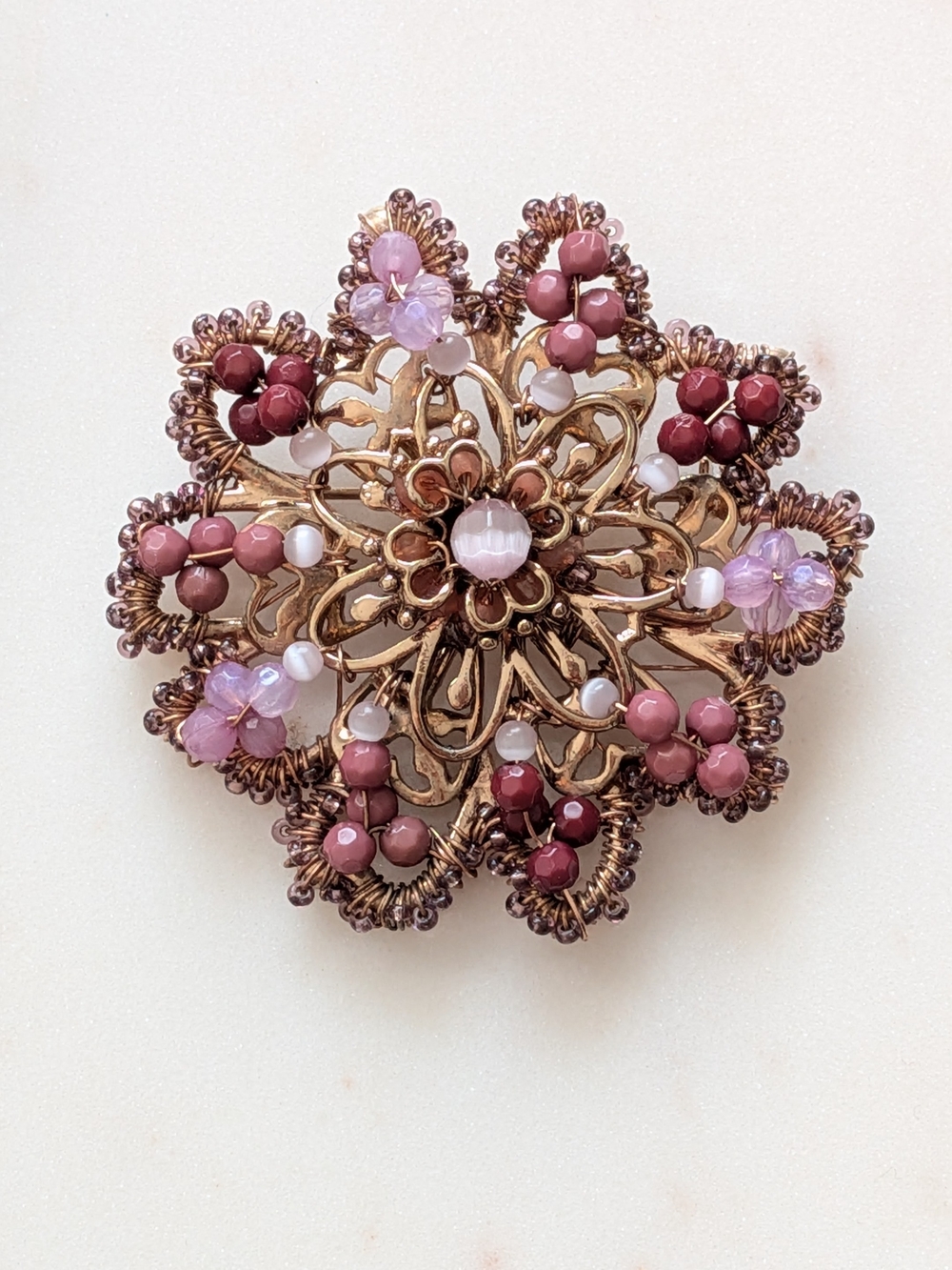 Vintage Liz Claiborne Signed Mauve Beaded Flower Brooch Pin Gold Tone
